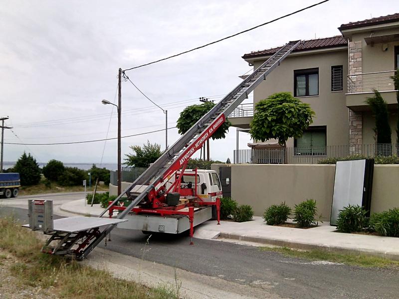 Ανυψωτικές μετακομίσεις στη Θεσσαλονίκη